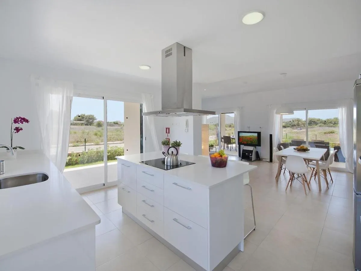 אלקודיה Villa Mar I 0*,